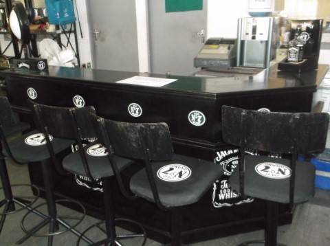 JACK DANIELS BAR AND ACCESSORIES